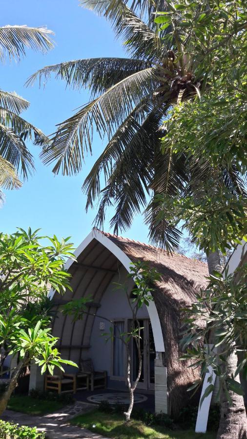 Puri Air Beach Resort & Spa Gili Air Dış mekan fotoğraf