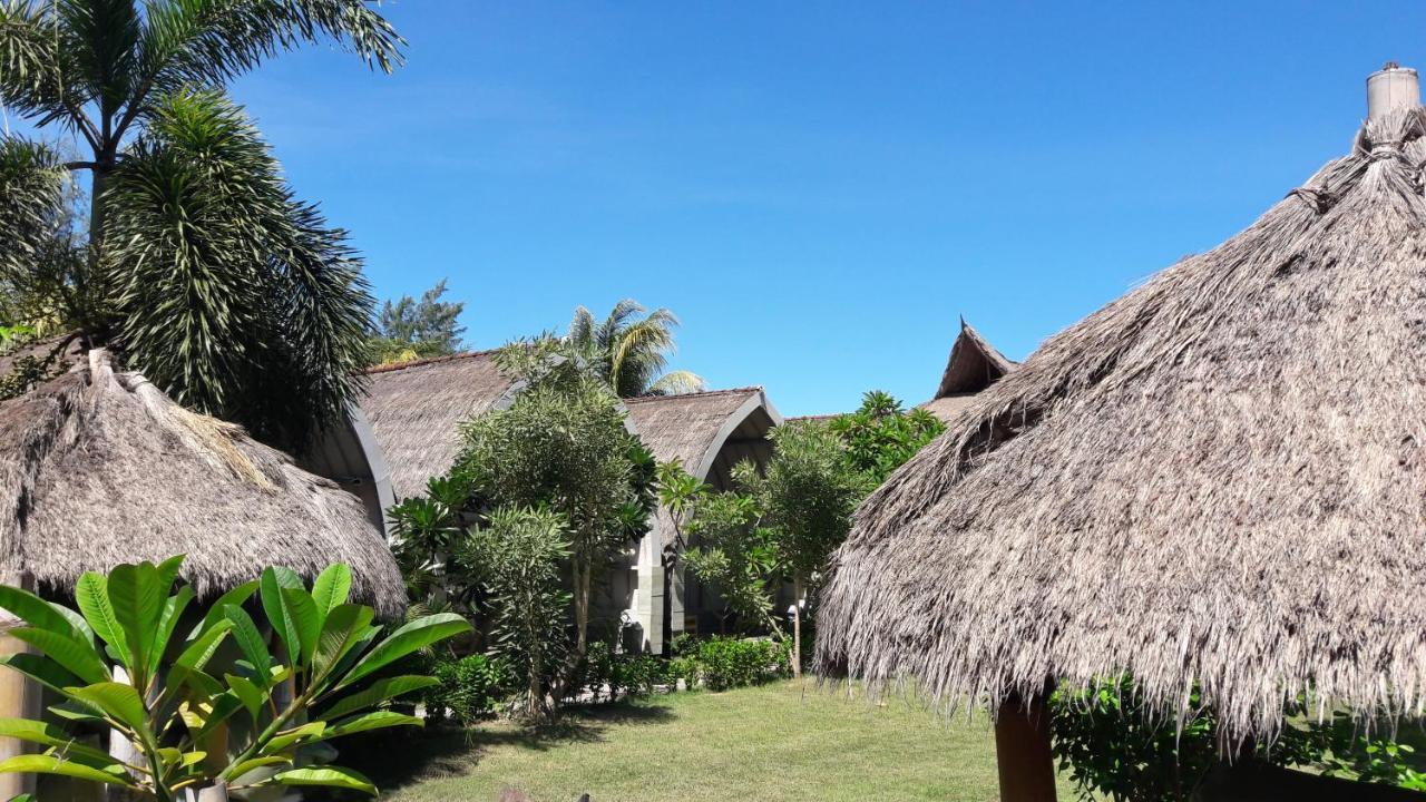 Puri Air Beach Resort & Spa Gili Air Dış mekan fotoğraf