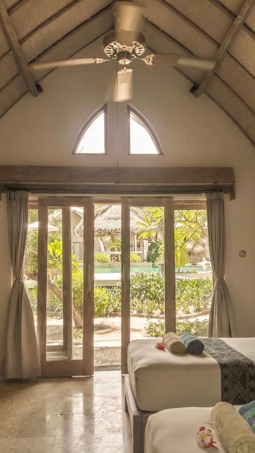 Puri Air Beach Resort & Spa Gili Air Dış mekan fotoğraf