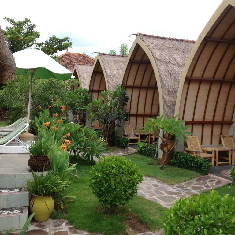 Puri Air Beach Resort & Spa Gili Air Dış mekan fotoğraf