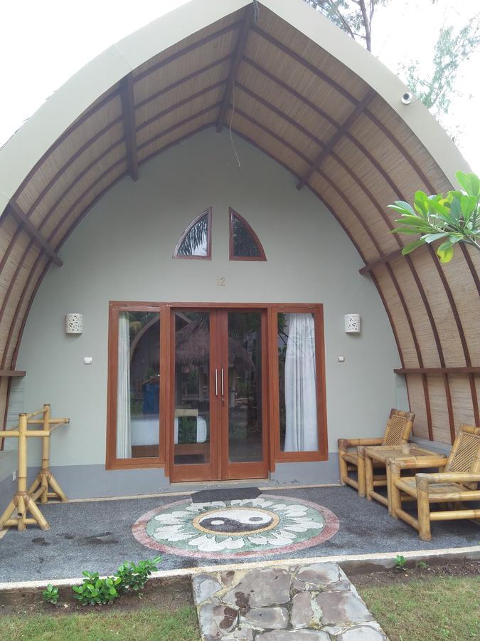 Puri Air Beach Resort & Spa Gili Air Dış mekan fotoğraf