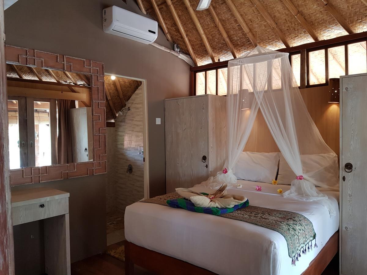 Puri Air Beach Resort & Spa Gili Air Dış mekan fotoğraf