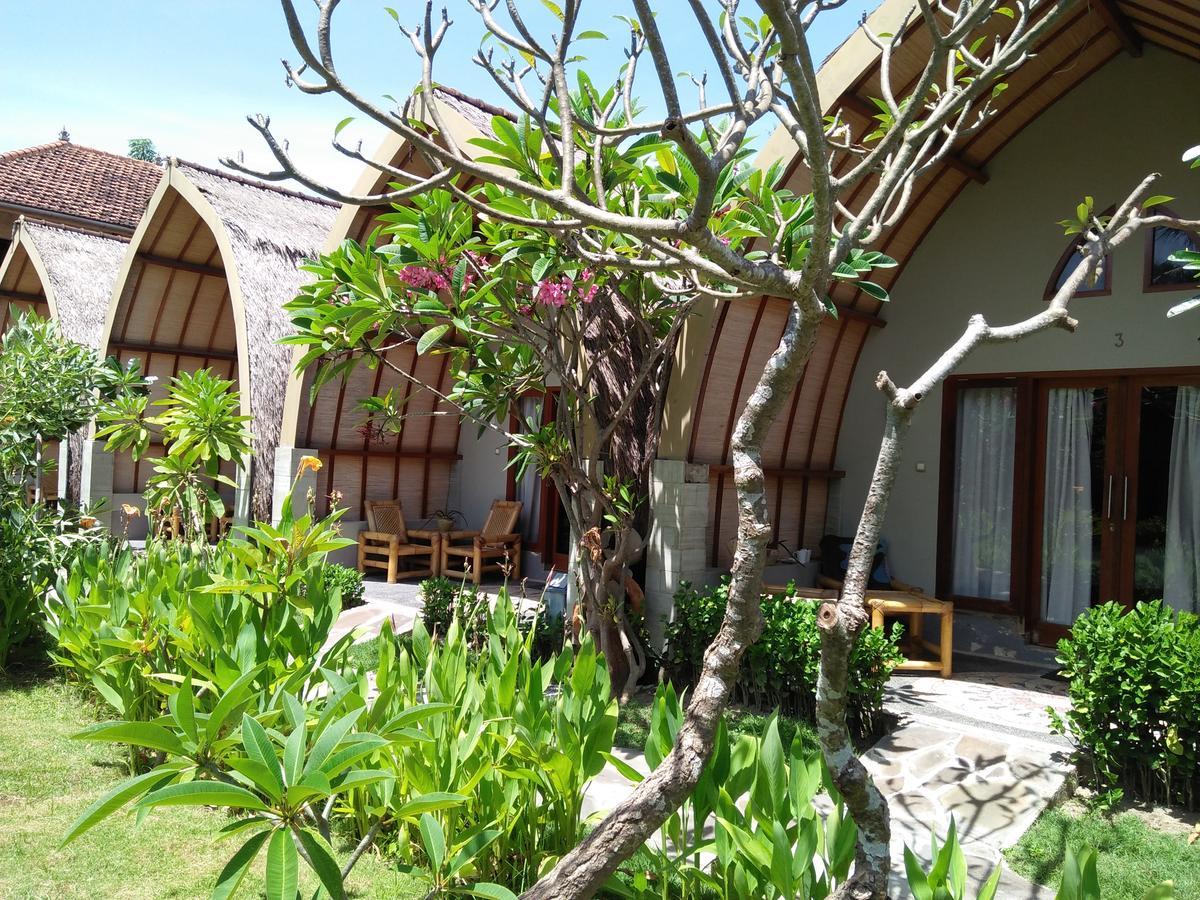 Puri Air Beach Resort & Spa Gili Air Dış mekan fotoğraf